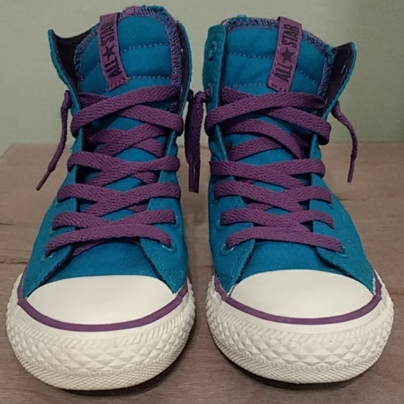 SOLD - Converse High Tops - Picture 2 of 7